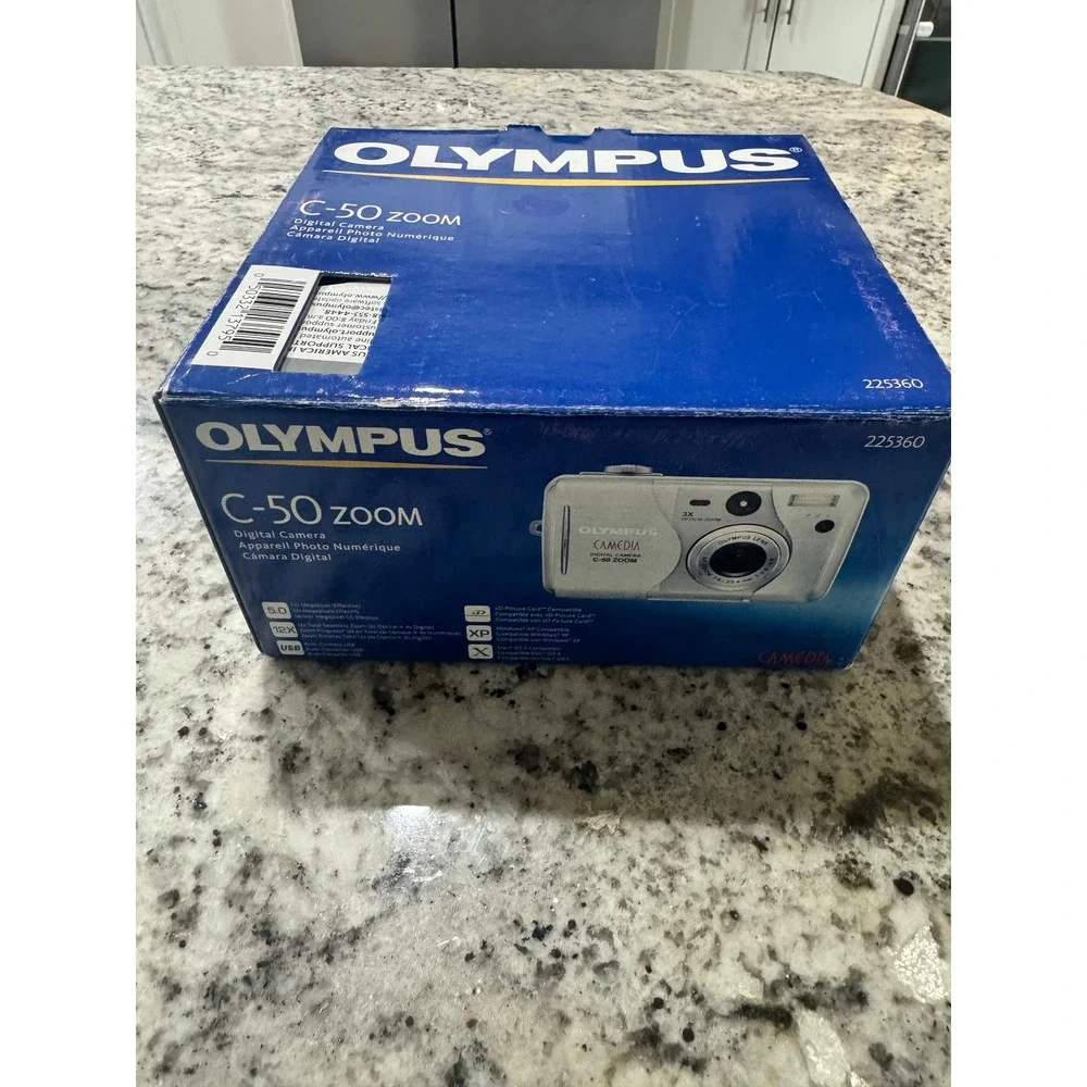 Olympus Camedia C-50 Zoom Digital Camera Silver 5.0MP 3x Optical Zoom Bundle Box